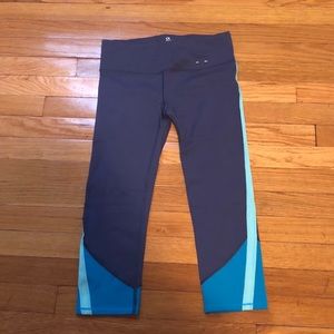 Never worn gap fit workout pants!